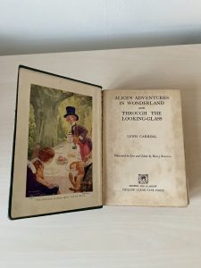 Vintage Alice in Wonderland Book (Illustrated)